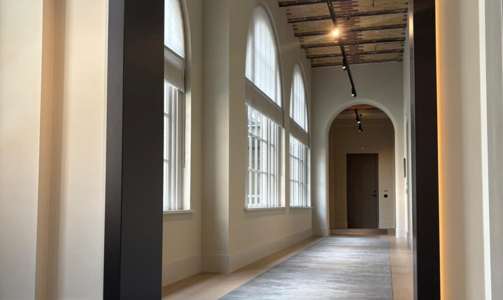 High-end raamdecoratie Intera Projects - Hotel Rosewood Amsterdam ism Studio Piet Boon